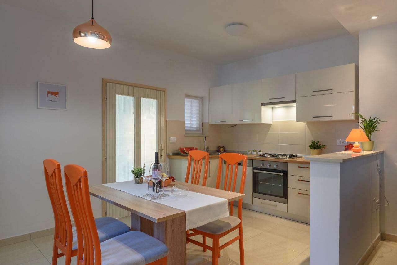 Apartment Perusko Пула Экстерьер фото